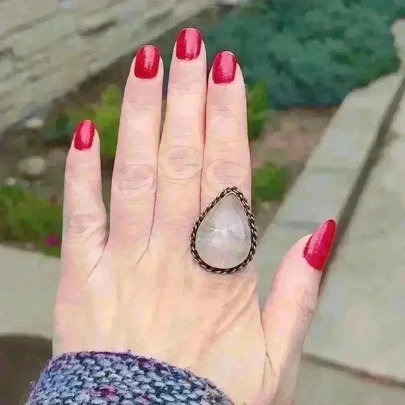 Moonstone crystal like  silver tone ring size 8 adjustable water drop shape ring - Picture 1 of 17